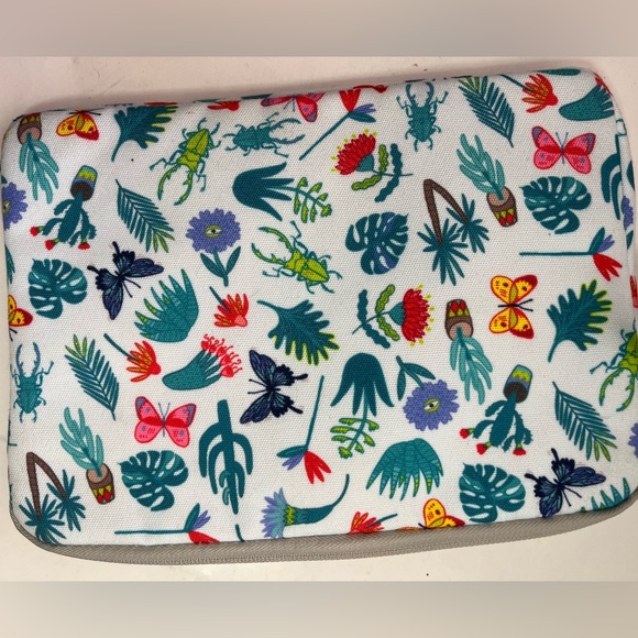 Tomtoc Protective Case for Electronics (small)10 in by 8 in Plants Butterflies - Picture 6 of 8